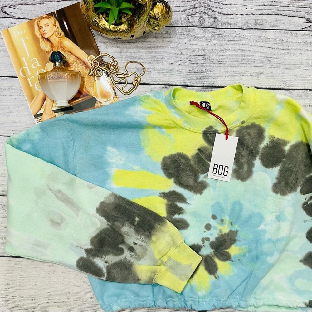 BDG / Urban Outfitters - NWT Tie Dye Cropped Sweater - Picture 2 of 12